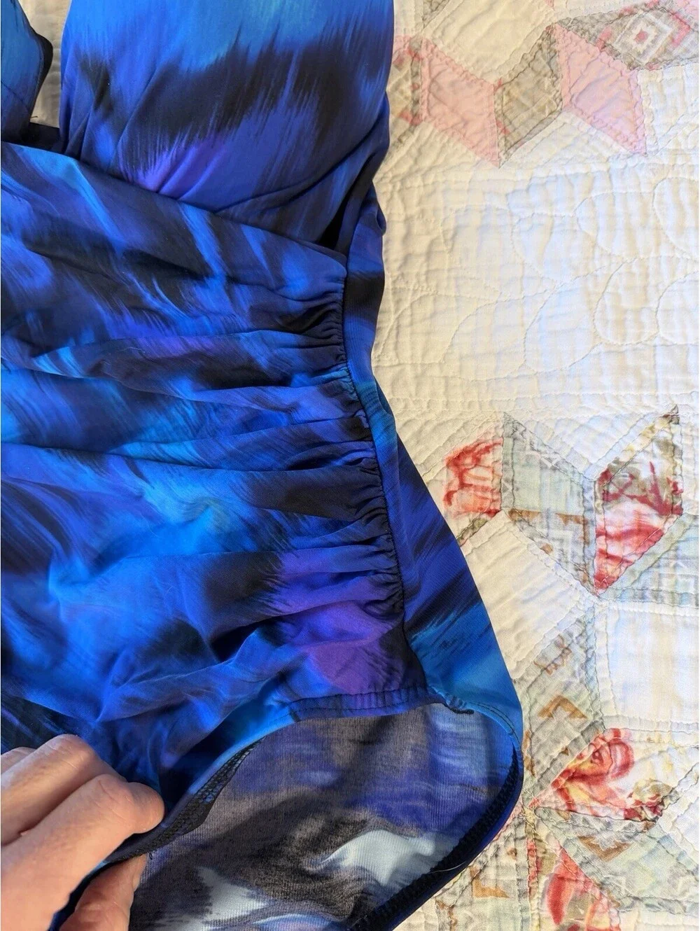 Miraclesuit Oceana Blue/ Purple Artsy Slimming Ruched 1 Pc Swimsuit 14 EUC